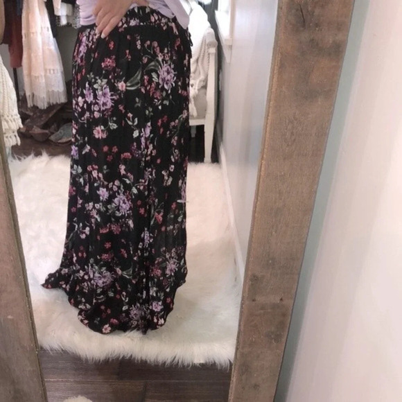 Torrid size 1X black floral shorts/ maxi skirt - Picture 3 of 5